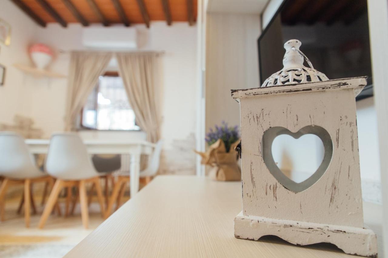 Country Chic Pistoia-Casa In Campagna Giardino, Parking Exterior foto